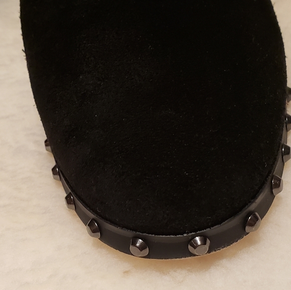 Michael Kors Suede black studded booties - Picture 2 of 11